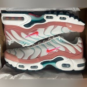 Brand new Nike Air Max Plus